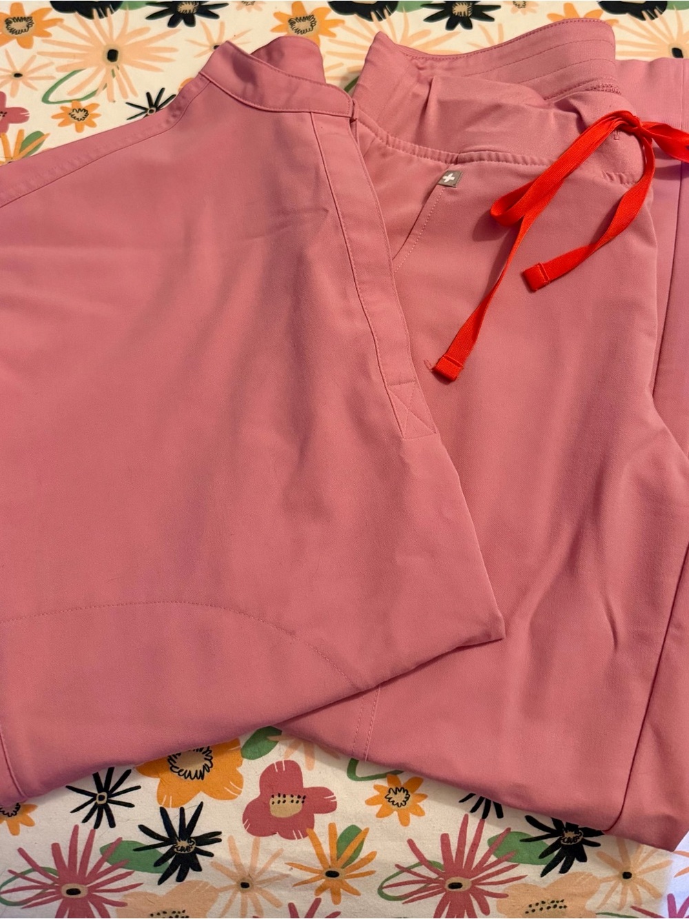 Figs Chalk Pink Rafaela XXS and Zamora joggers small petite